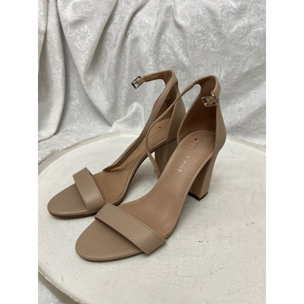 Madden Girl Beella Nude Tan Block Heel Ankle Strap Sandals Women 8.5 M